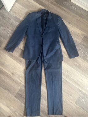 Classic Men's Navy Suit Blazer and Trousers